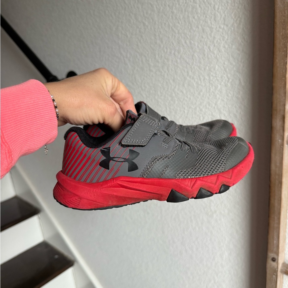 Under Armour® Kids UA BPS Primed 2 AC boys sz: 1 - Picture 7 of 10